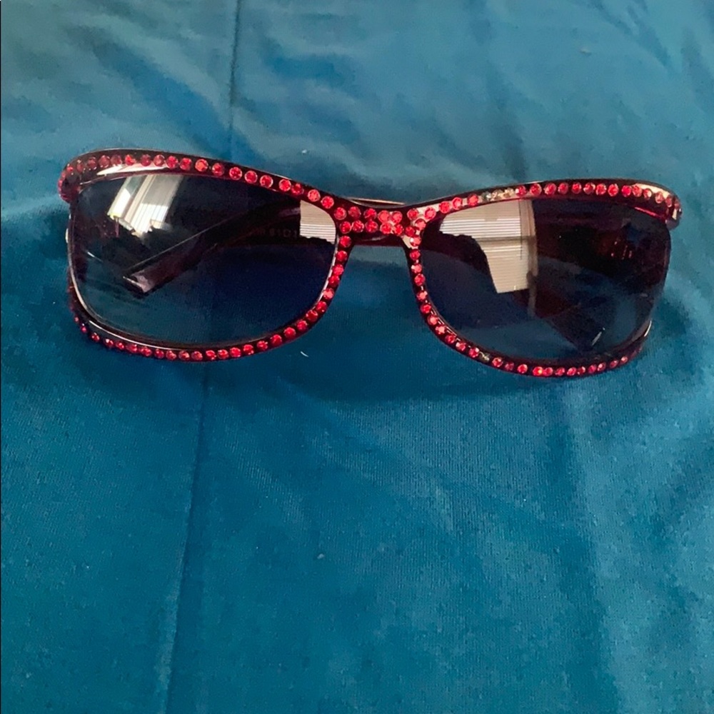 Sunglasses 🕶 - Picture 5 of 5